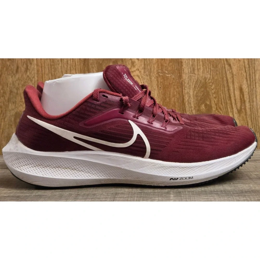 Nike Air Zoom Pegasus 39 TB Athletic Shoes Mens‎ Size 7.5 Maroon White